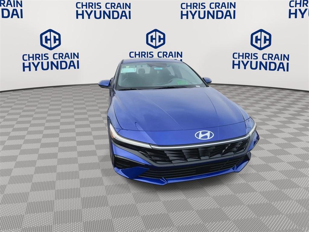 new 2025 Hyundai Elantra car, priced at $25,040