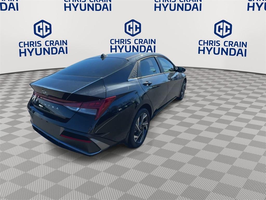 new 2025 Hyundai Elantra car, priced at $25,015