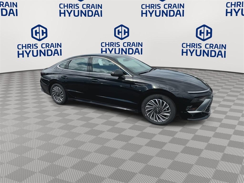 new 2025 Hyundai Sonata Hybrid car, priced at $31,040