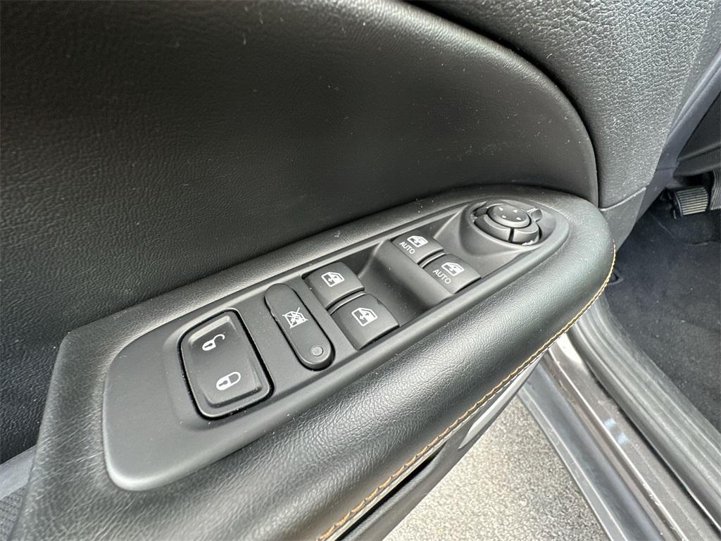 used 2018 Jeep Compass car, priced at $16,104