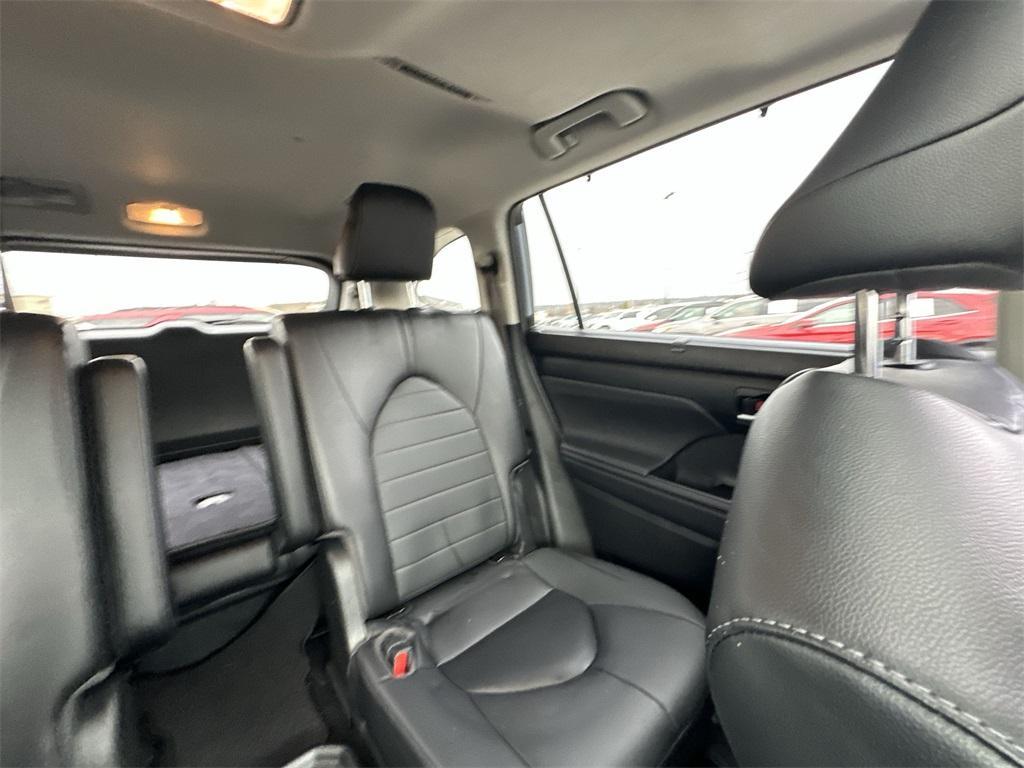 used 2023 Toyota Highlander car, priced at $39,207