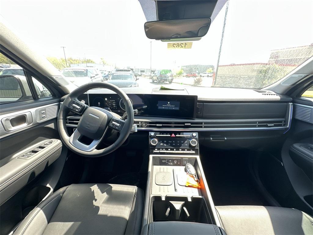 new 2025 Hyundai Santa Fe car, priced at $45,665