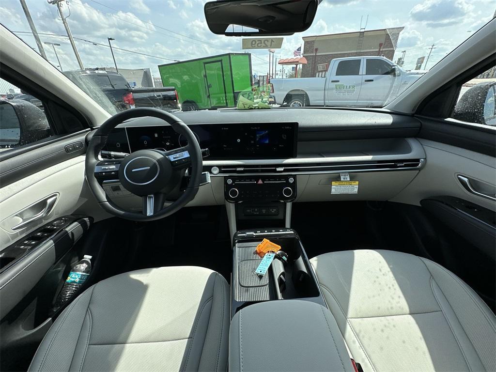 new 2025 Hyundai Tucson car, priced at $40,140