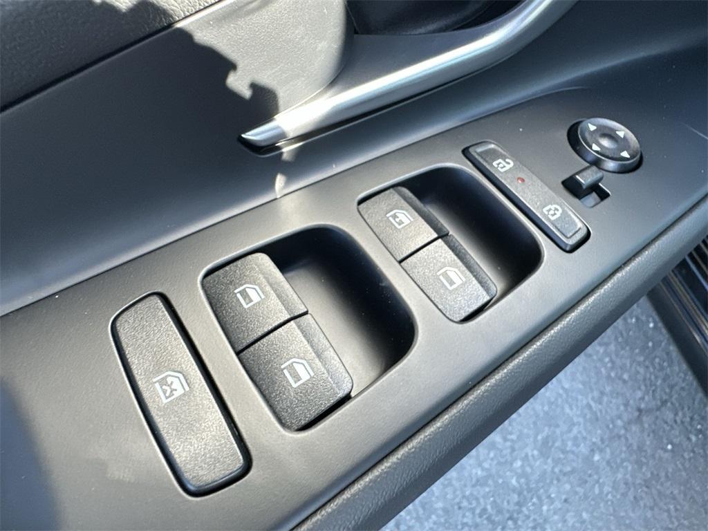 new 2025 Hyundai Elantra car, priced at $22,120