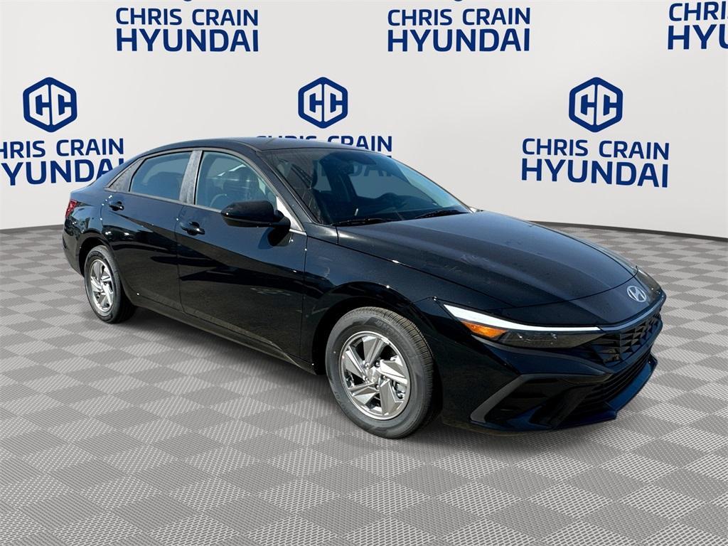 new 2025 Hyundai Elantra car, priced at $22,120