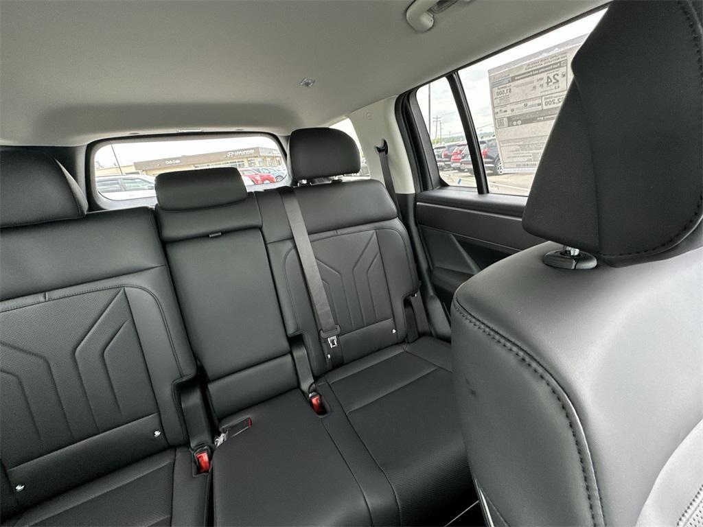 new 2025 Hyundai Santa Fe car, priced at $37,175