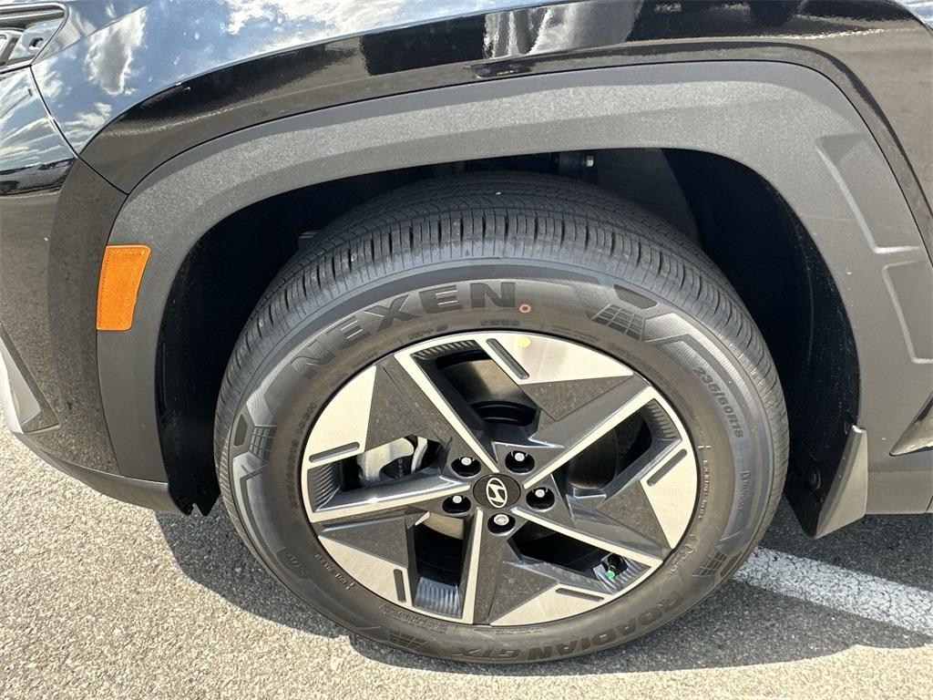 new 2025 Hyundai TUCSON Hybrid car, priced at $34,845