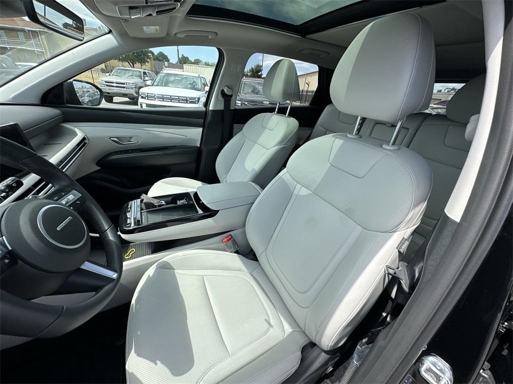 new 2025 Hyundai TUCSON Hybrid car, priced at $34,845