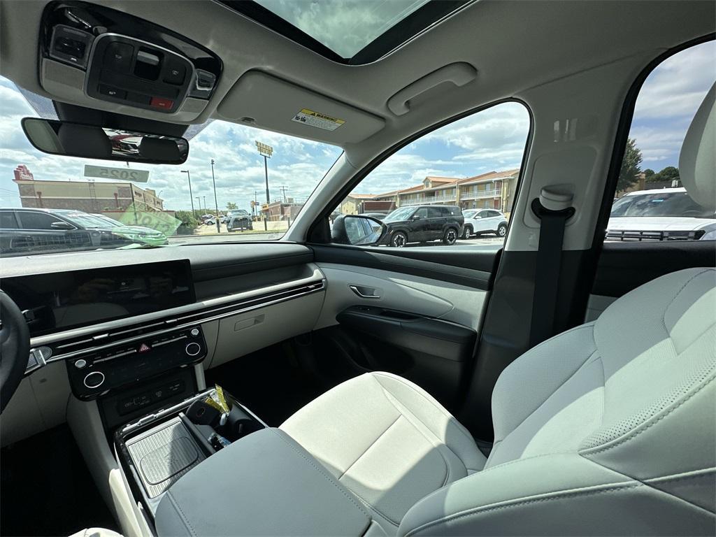 new 2025 Hyundai TUCSON Hybrid car, priced at $34,845