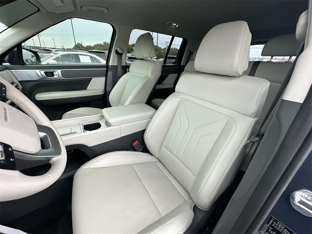 used 2025 Hyundai Santa Fe car, priced at $33,205