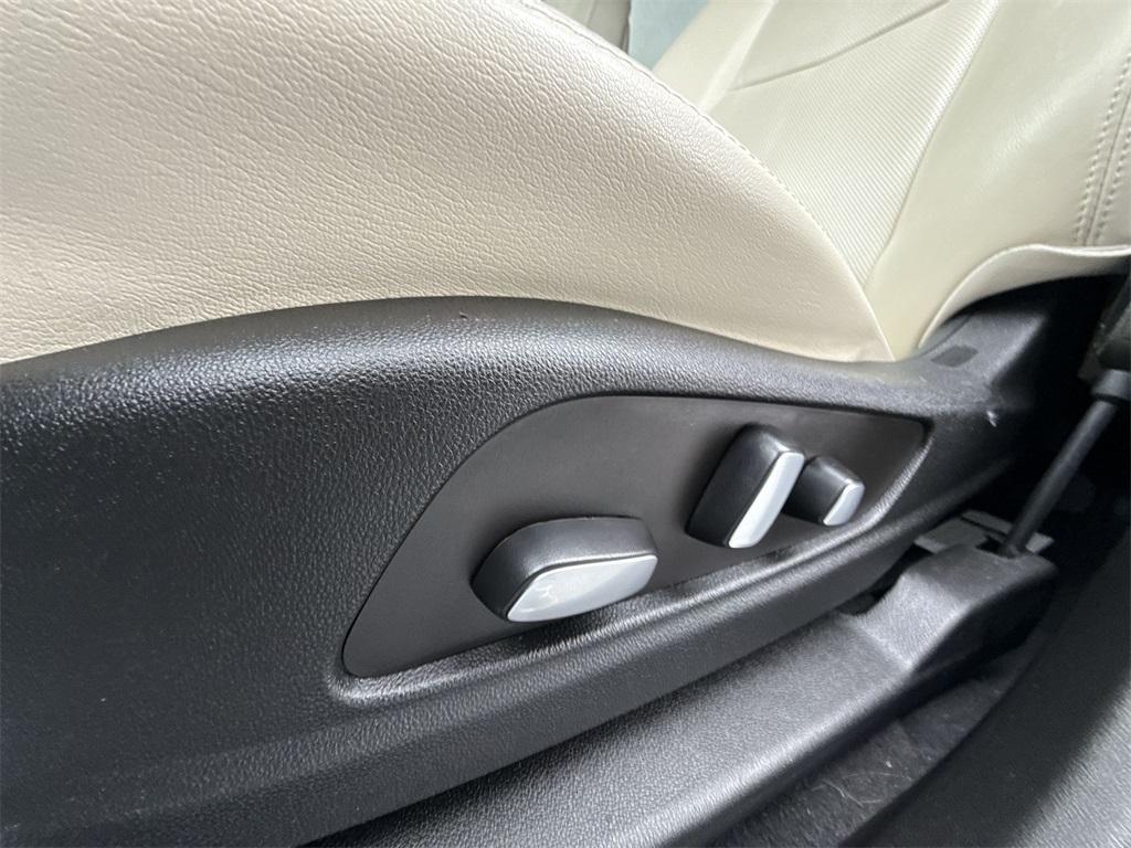 used 2023 Cadillac XT6 car, priced at $40,787