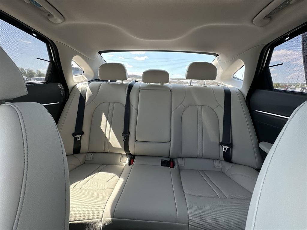new 2025 Hyundai Sonata Hybrid car, priced at $37,515