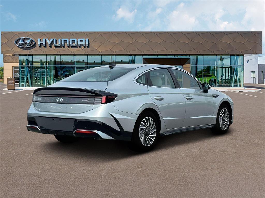 new 2025 Hyundai Sonata Hybrid car, priced at $37,515