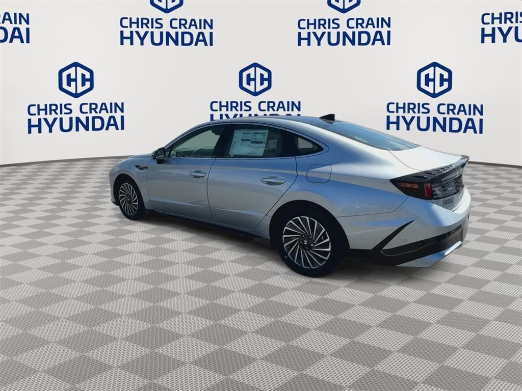 new 2025 Hyundai Sonata Hybrid car, priced at $37,515