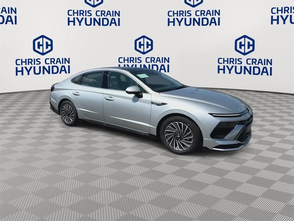 new 2025 Hyundai Sonata Hybrid car, priced at $37,515