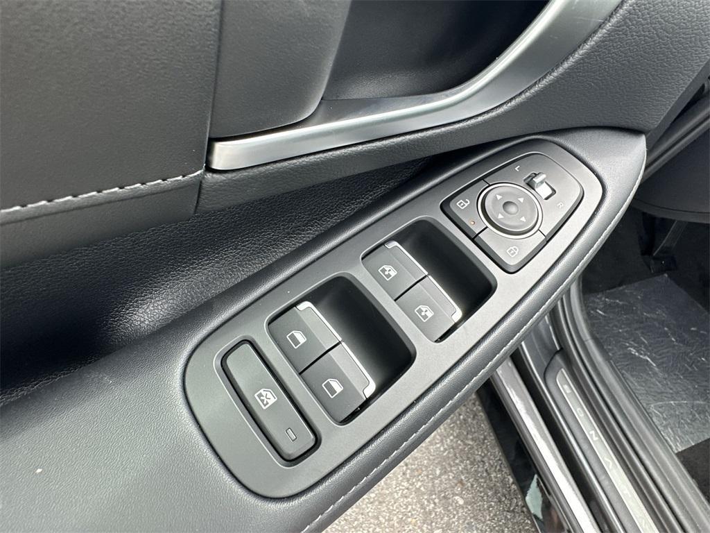 new 2025 Hyundai Sonata Hybrid car, priced at $37,475
