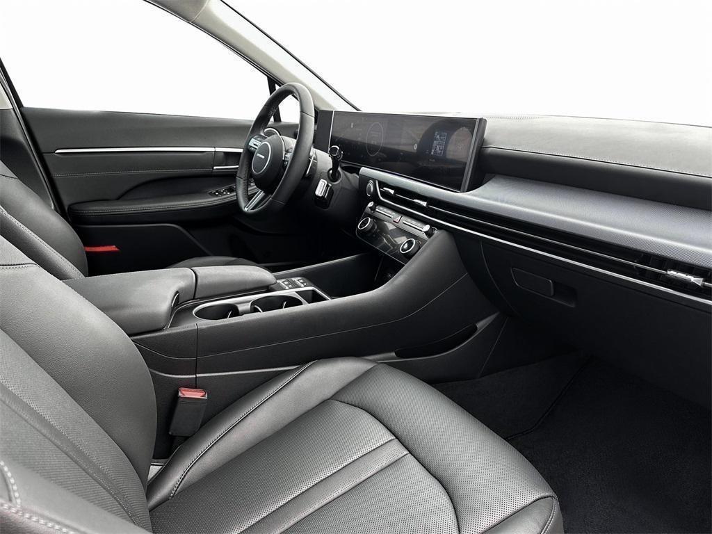 new 2025 Hyundai Sonata Hybrid car, priced at $37,475