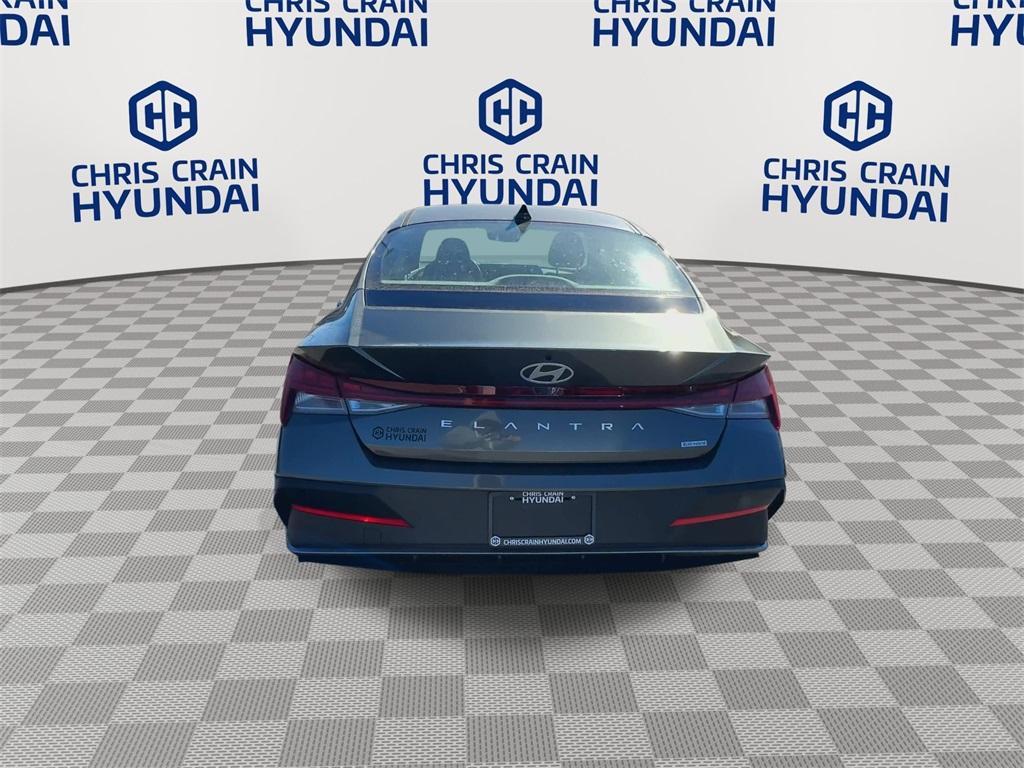 new 2025 Hyundai Elantra HEV car, priced at $26,235