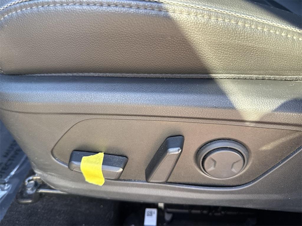 used 2024 Hyundai SANTA CRUZ car, priced at $35,000