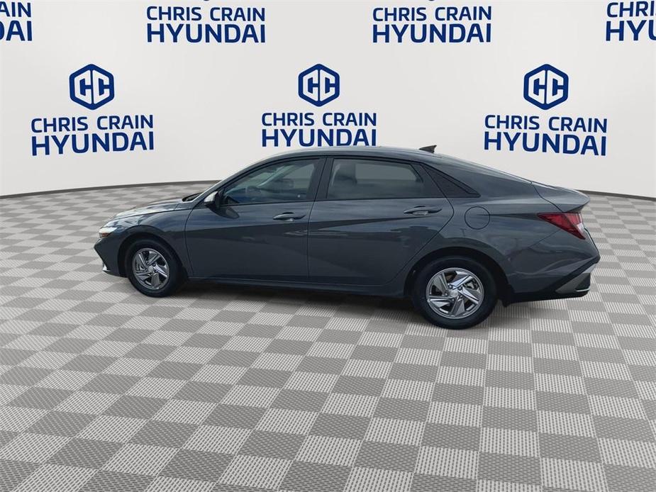 new 2025 Hyundai Elantra car, priced at $23,065