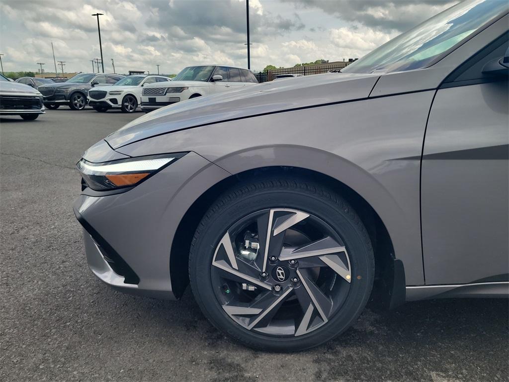 new 2025 Hyundai Elantra car, priced at $23,760