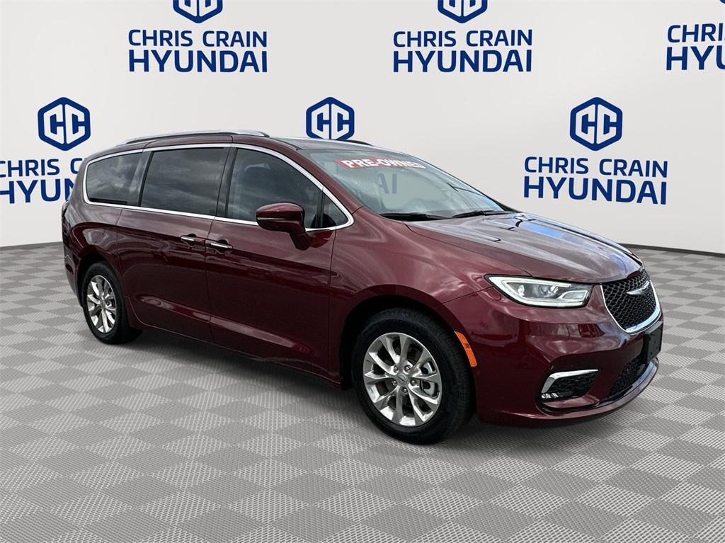 used 2021 Chrysler Pacifica car, priced at $27,987