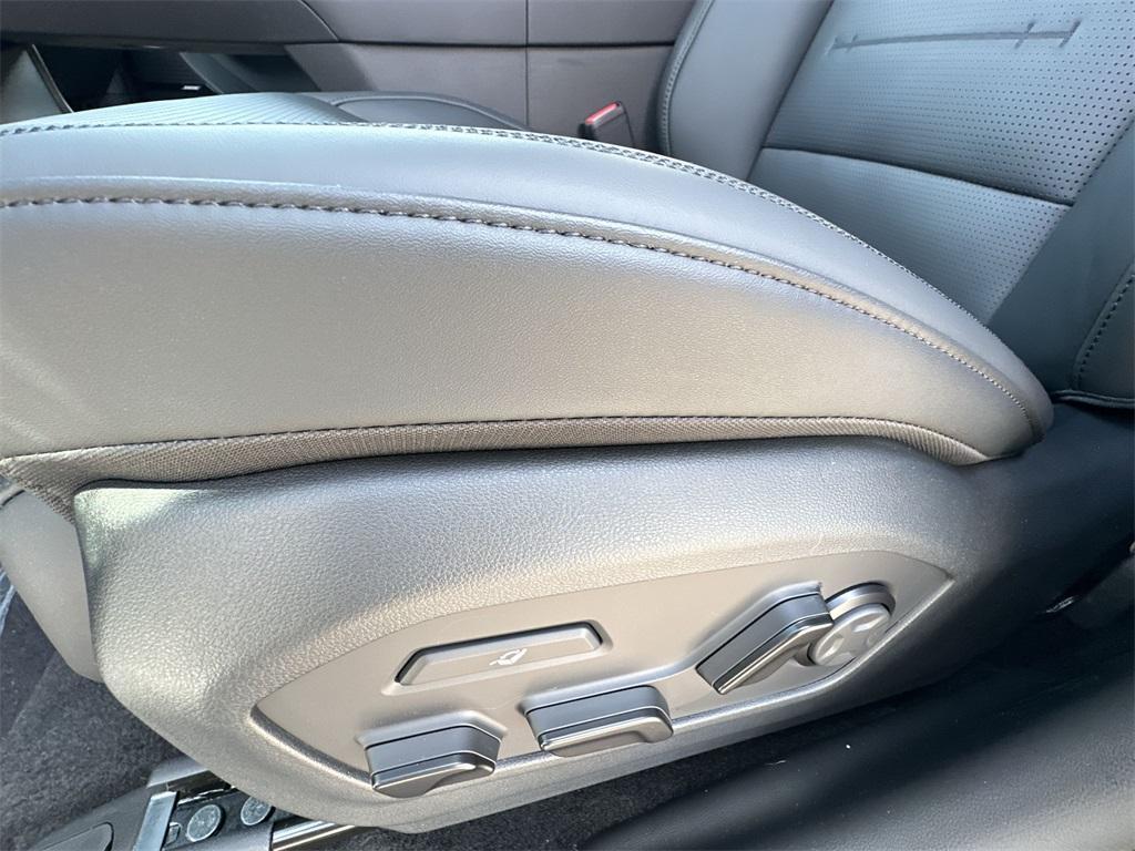 new 2025 Hyundai Santa Fe car, priced at $46,125