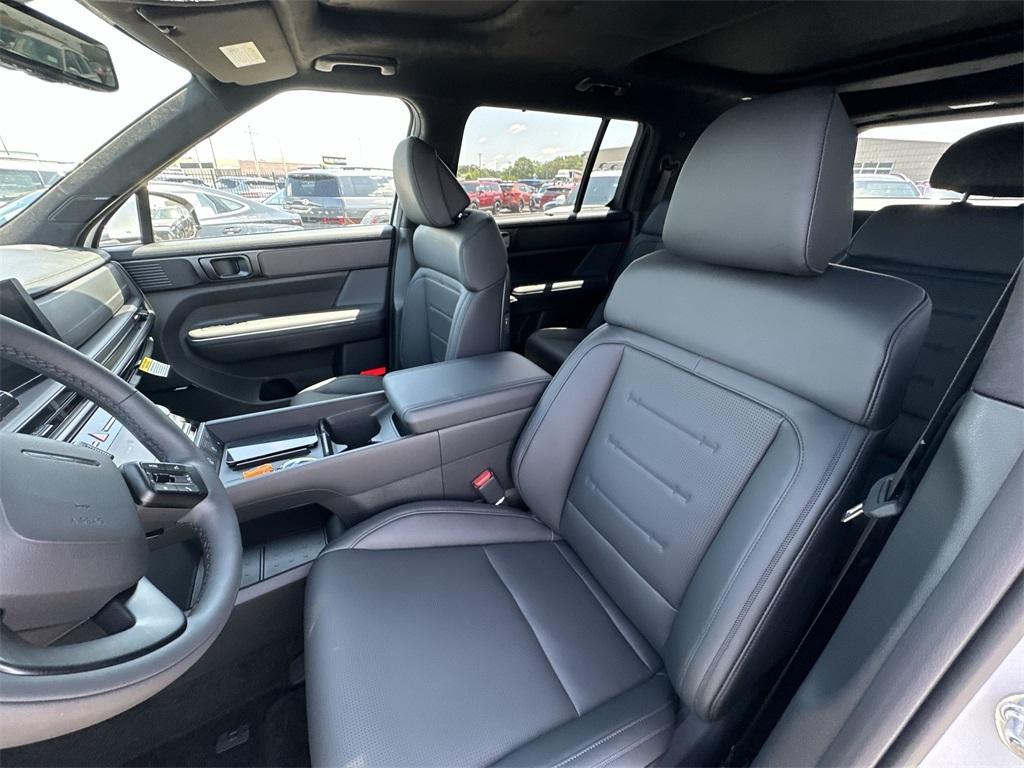 new 2025 Hyundai Santa Fe car, priced at $46,125