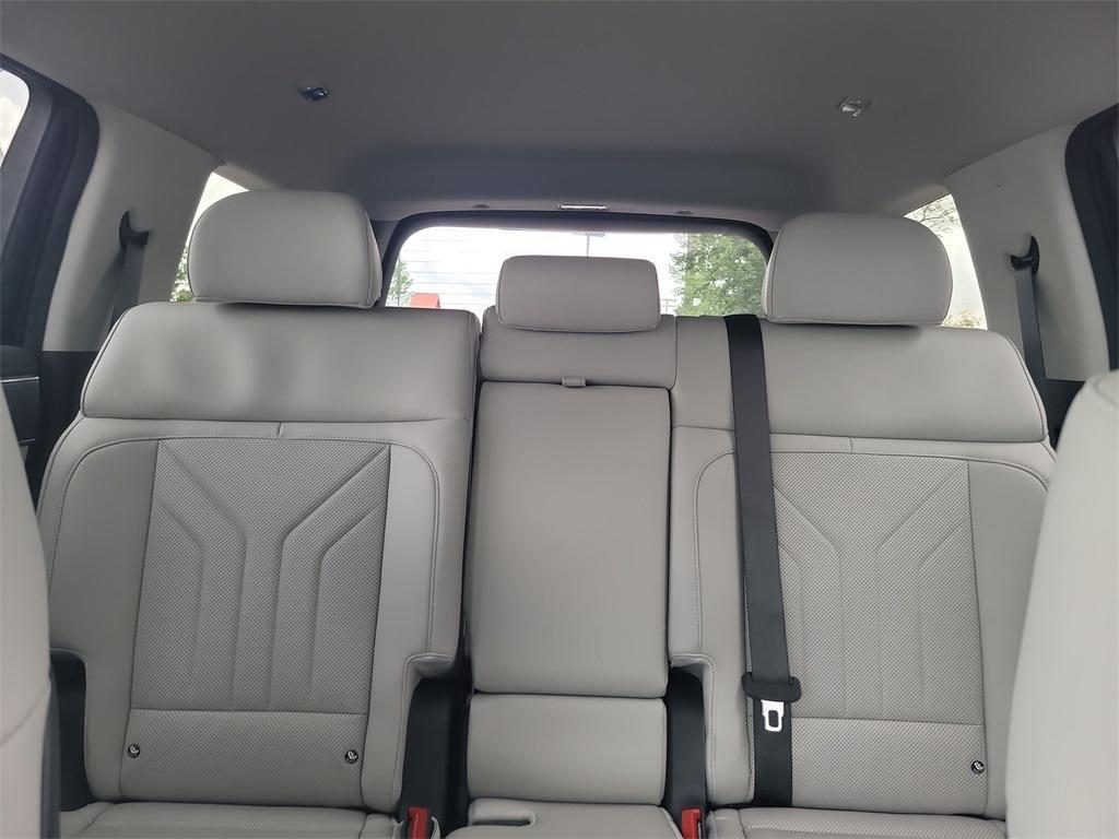 new 2025 Hyundai Santa Fe car, priced at $37,080