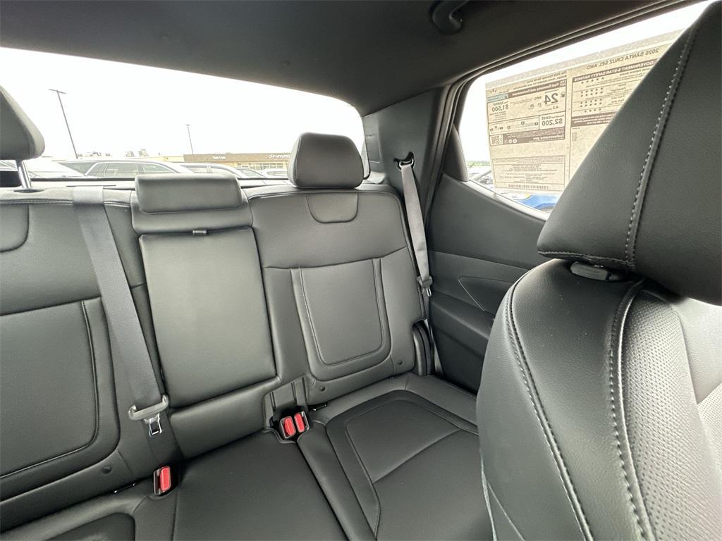 new 2025 Hyundai SANTA CRUZ car, priced at $32,700