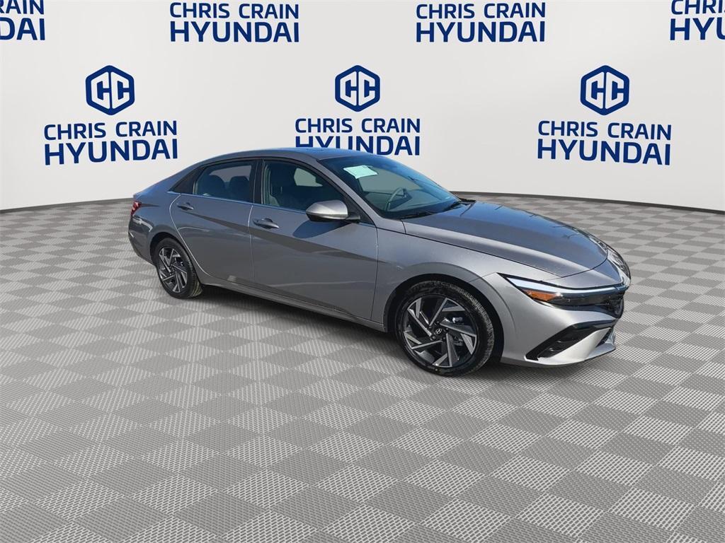 new 2025 Hyundai Elantra car, priced at $24,980