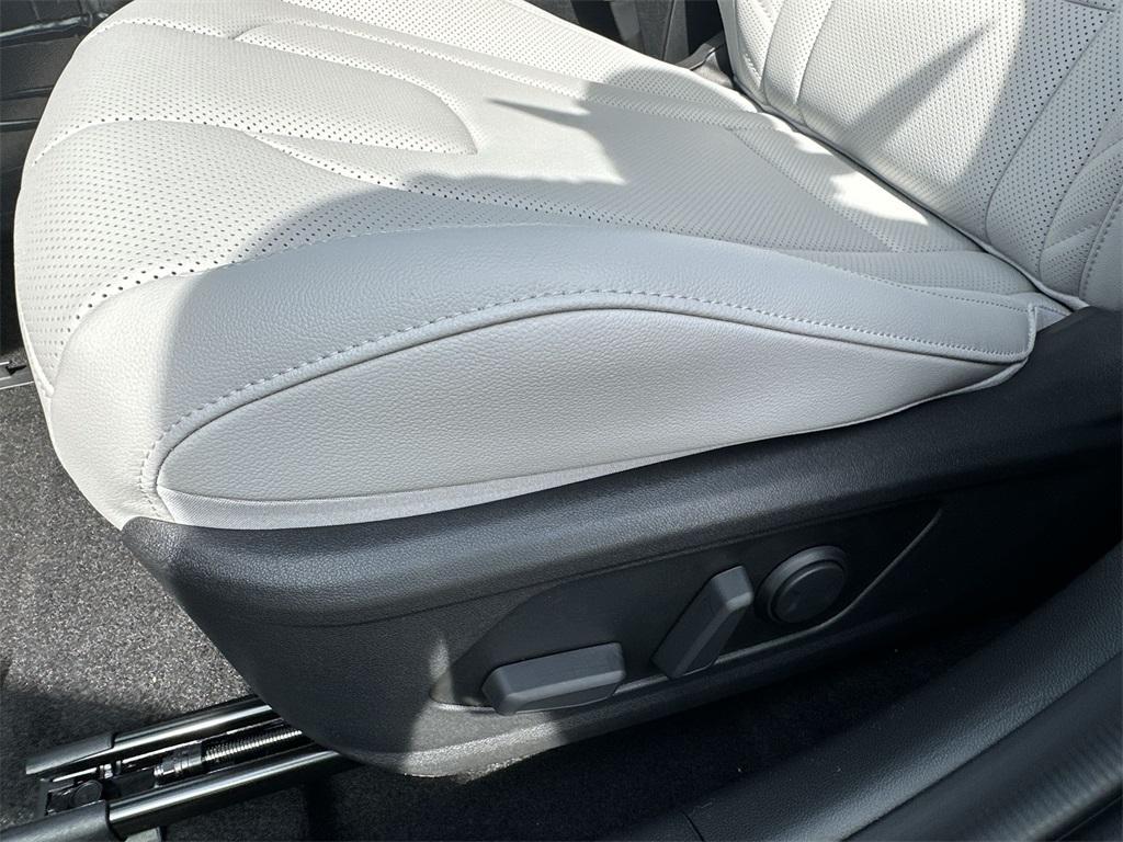 new 2025 Hyundai Elantra car, priced at $26,810