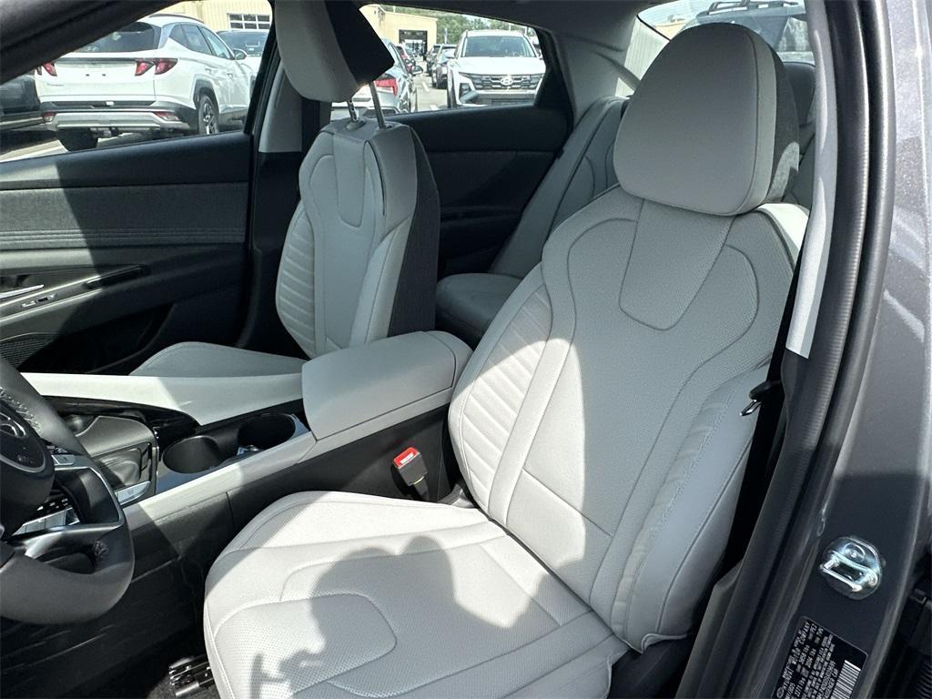 new 2025 Hyundai Elantra car, priced at $26,810