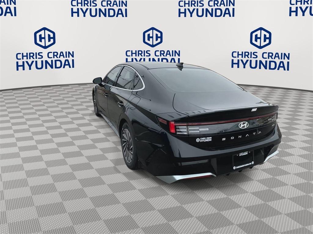 new 2025 Hyundai Sonata Hybrid car, priced at $30,810