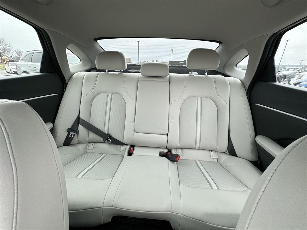 new 2025 Hyundai Sonata Hybrid car, priced at $30,810