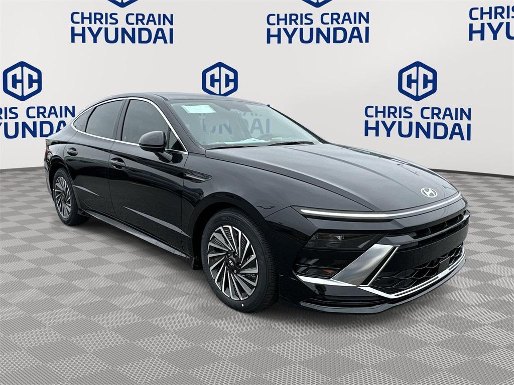 new 2025 Hyundai Sonata Hybrid car, priced at $30,810