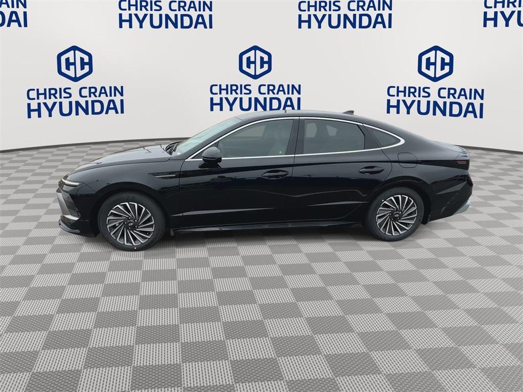 new 2025 Hyundai Sonata Hybrid car, priced at $30,810