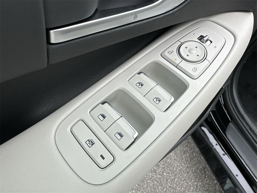 new 2025 Hyundai Sonata Hybrid car, priced at $30,810