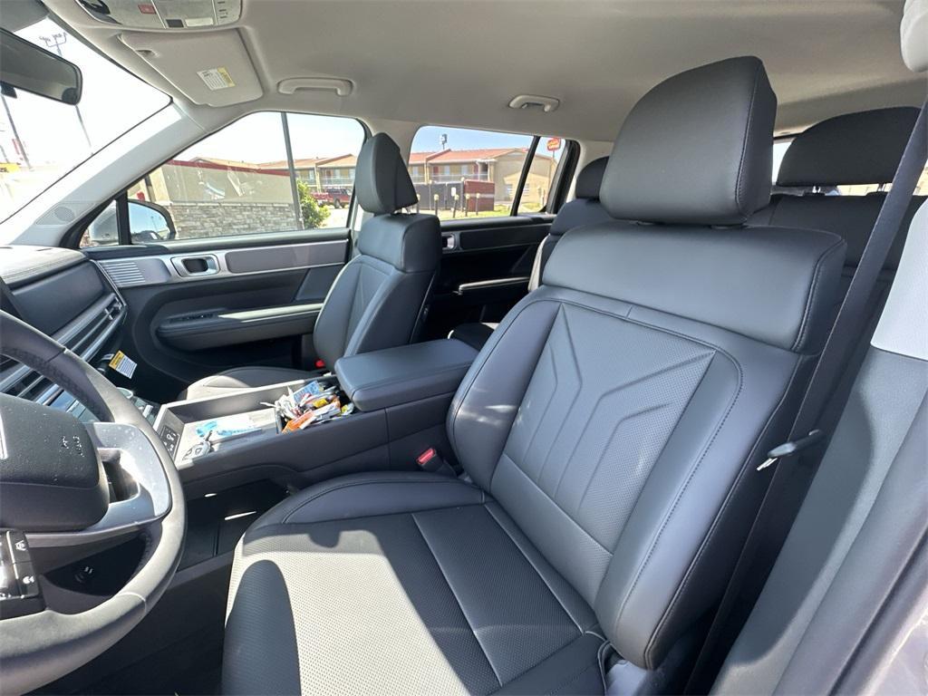 new 2025 Hyundai Santa Fe car, priced at $36,014