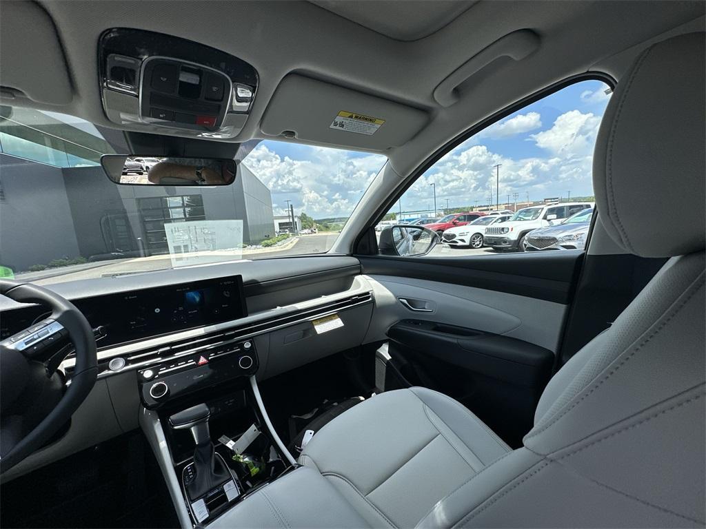 new 2025 Hyundai Tucson car, priced at $33,570