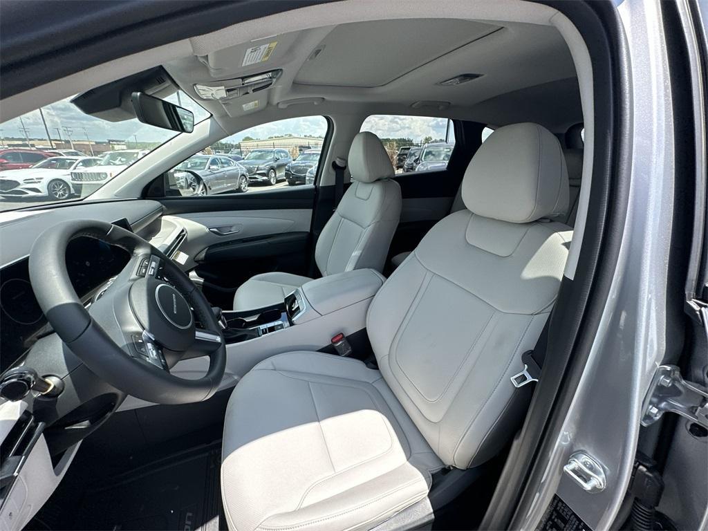 new 2025 Hyundai Tucson car, priced at $33,570