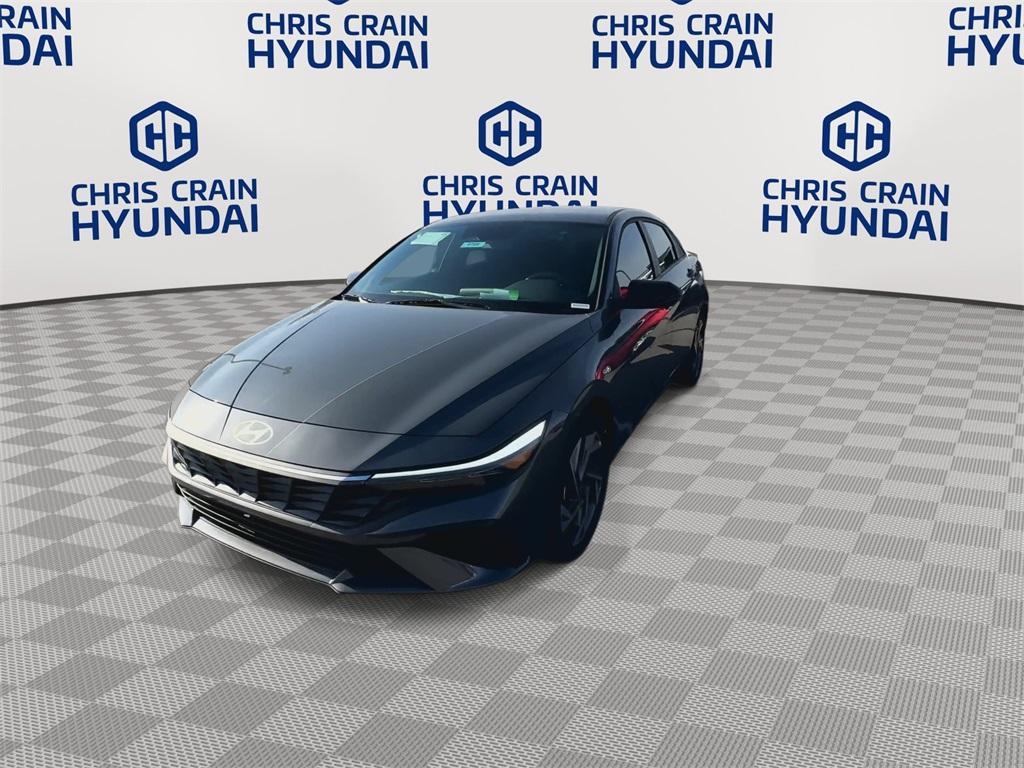 new 2025 Hyundai Elantra car, priced at $24,185