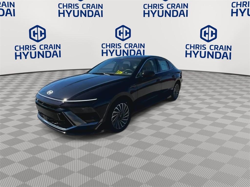 new 2024 Hyundai Sonata Hybrid car, priced at $37,890