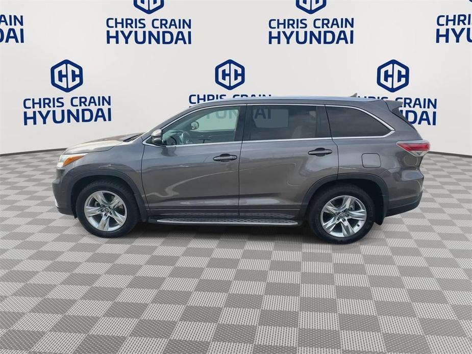 used 2016 Toyota Highlander car, priced at $20,338