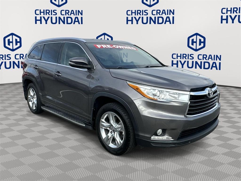 used 2016 Toyota Highlander car, priced at $20,338