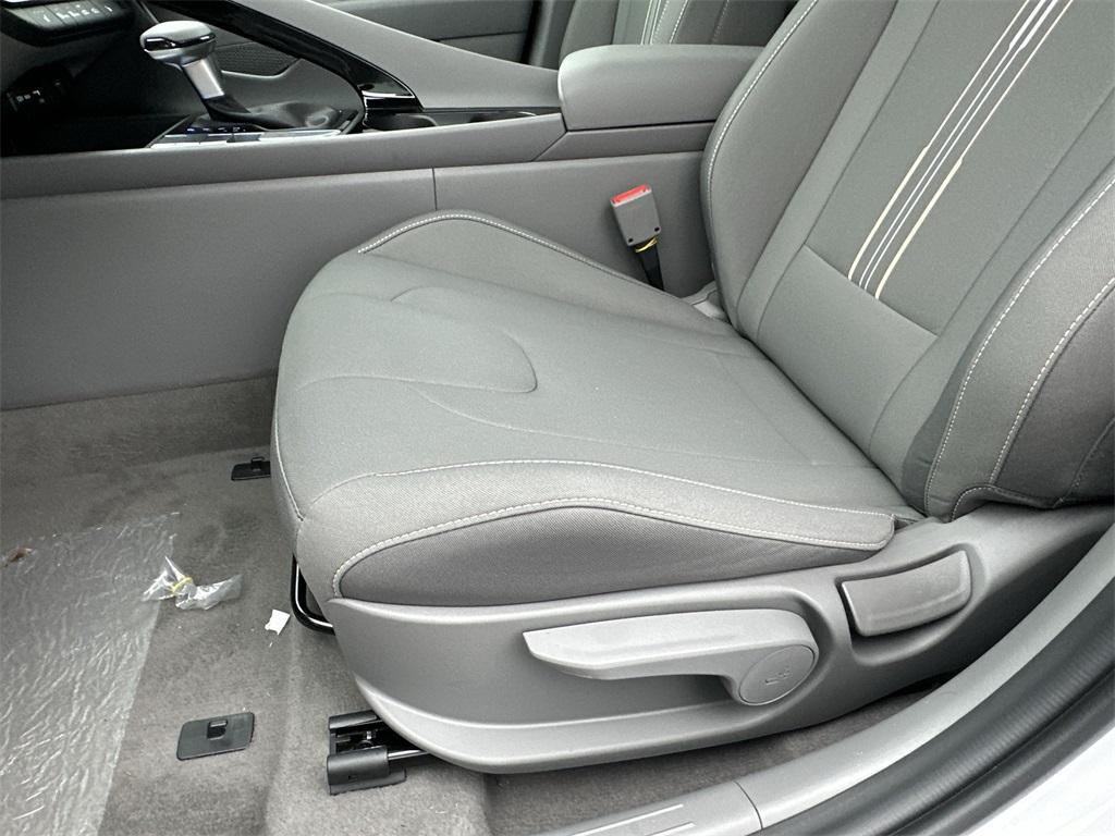 new 2025 Hyundai Elantra car, priced at $25,985