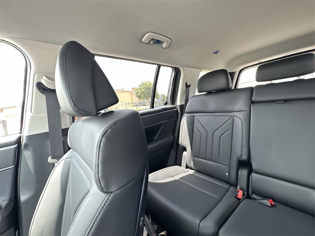 new 2026 Hyundai SANTA FE HEV car