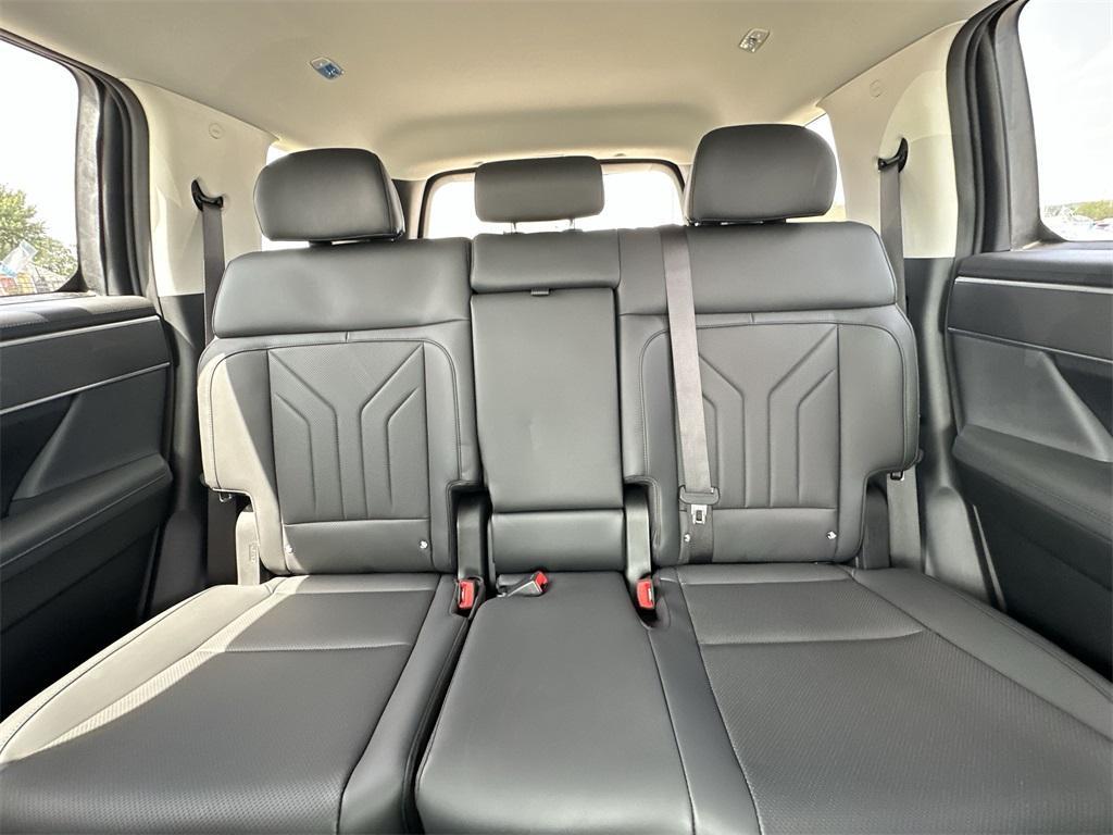 new 2026 Hyundai SANTA FE HEV car