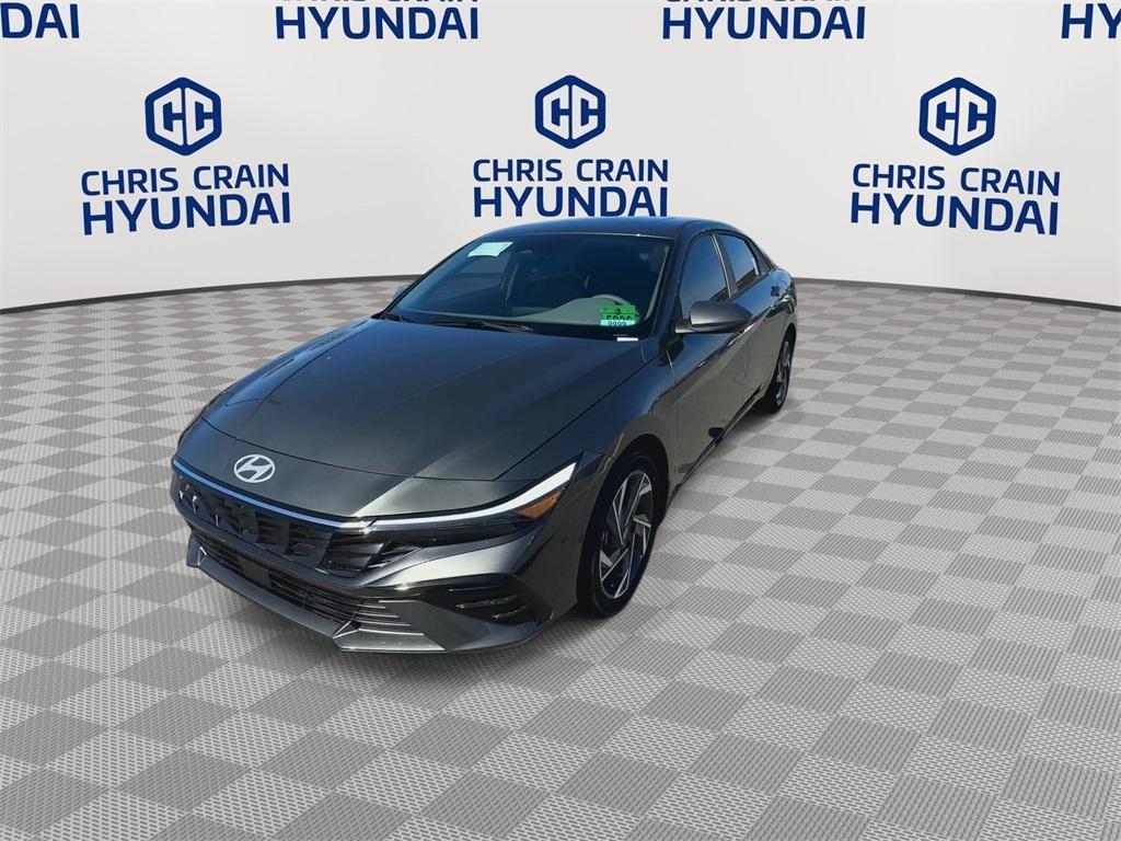 new 2025 Hyundai Elantra car, priced at $25,015