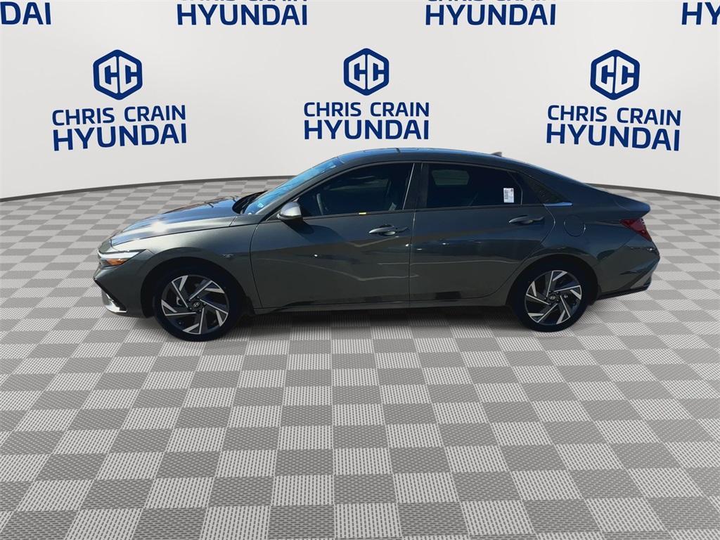 new 2025 Hyundai Elantra car, priced at $25,015